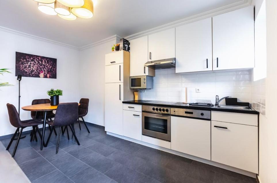 Experience Central Vienna From A Stylish And Modern Apartment Eksteriør billede