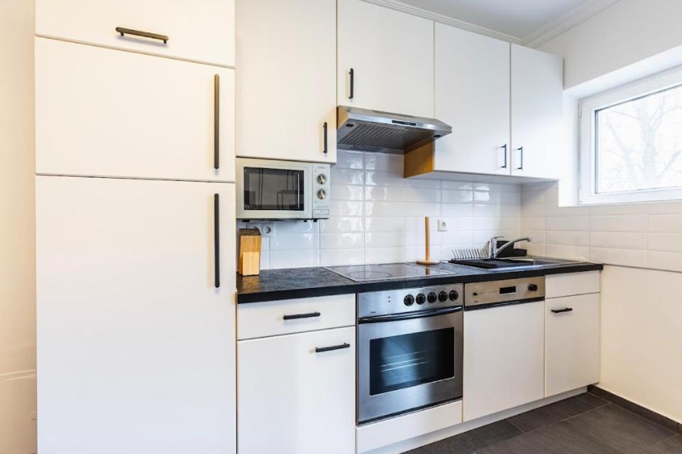 Experience Central Vienna From A Stylish And Modern Apartment Eksteriør billede